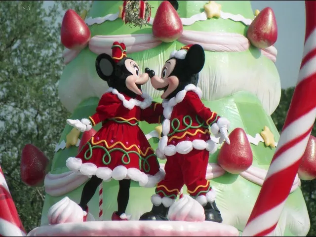ミニーとミッキー（ミッキーのクリスマス・オン・パレード）