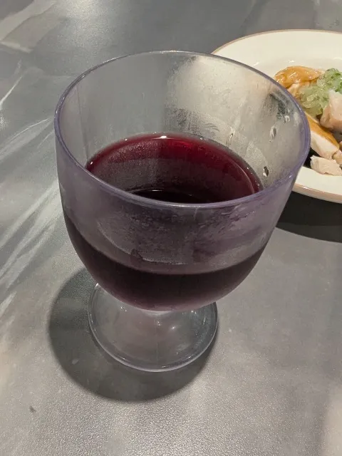 赤ワイン グラス（サイゼリヤ）