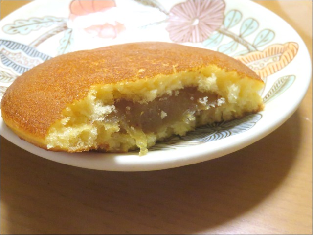 さつまいものどら焼き 断面（清明堂芋店）