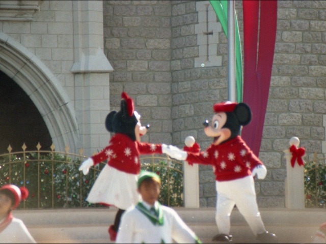 ミニーとミッキー（ミッキーのクリスマスプレゼント）