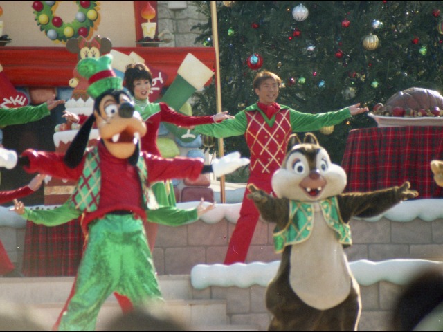 グーフィーとデール（ミッキーのクリスマスプレゼント）
