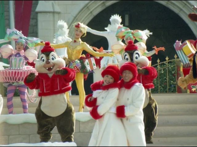 デールとチップ（ミッキーのクリスマスプレゼント）