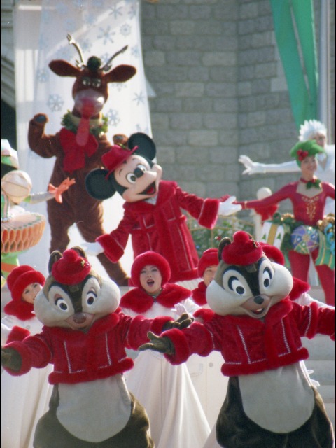 ミッキー、デール、チップ（ミッキーのクリスマスプレゼント）