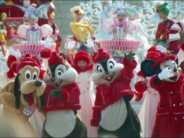 プルート、デール、チップ、ミニー（ミッキーのクリスマスプレゼント）