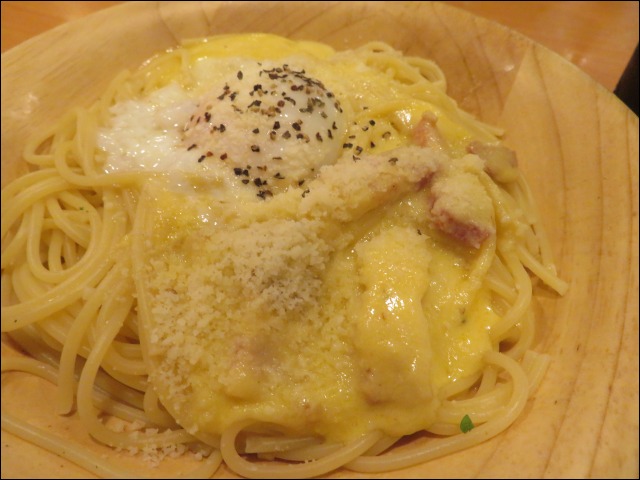 半熟卵のカルボナーラ（サイゼリヤ）