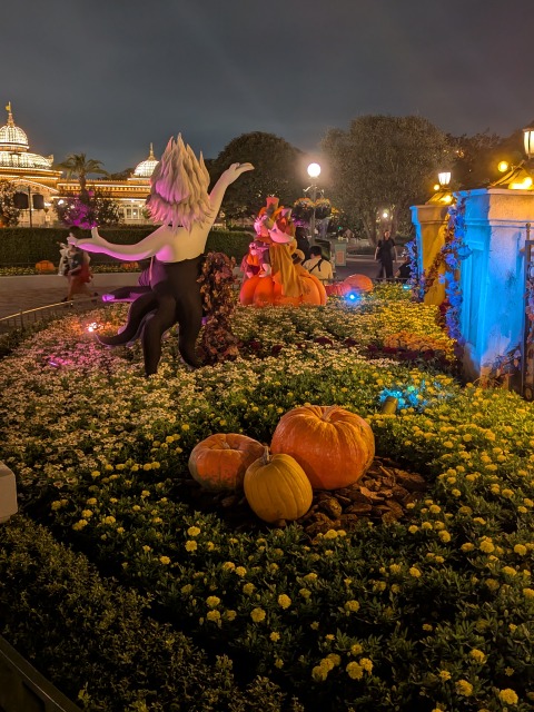 中央花壇（ディズニー・ハロウィーン 2025）