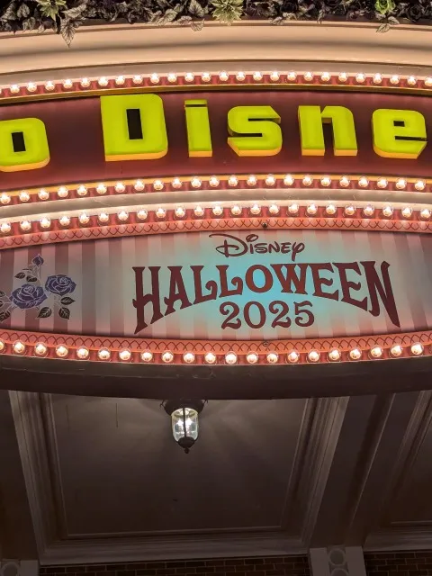 ウェルカムボード（ディズニー・ハロウィーン 2025）