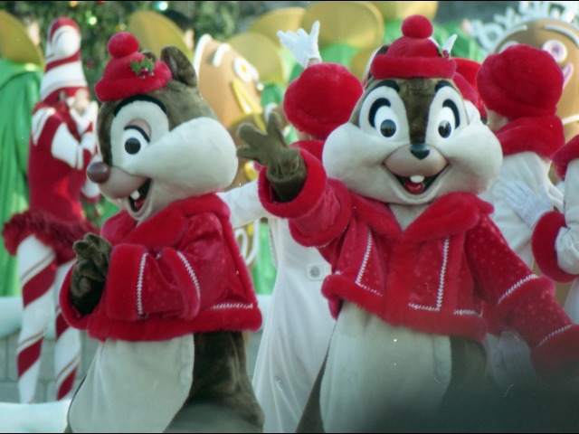 デールとチップ（ミッキーのクリスマスプレゼント）