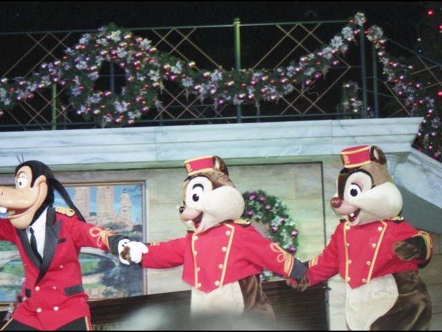 グーフィー、チップ、デール（クリスマス・ホリデー・イン・ニューヨーク）