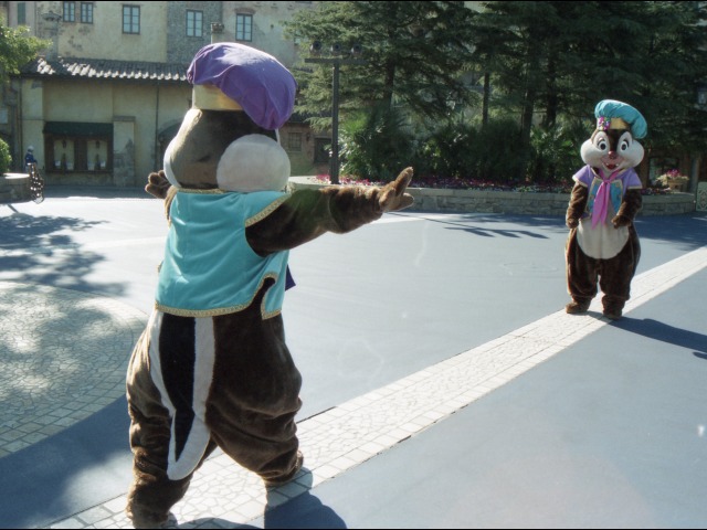 チップとデール（エントランス）