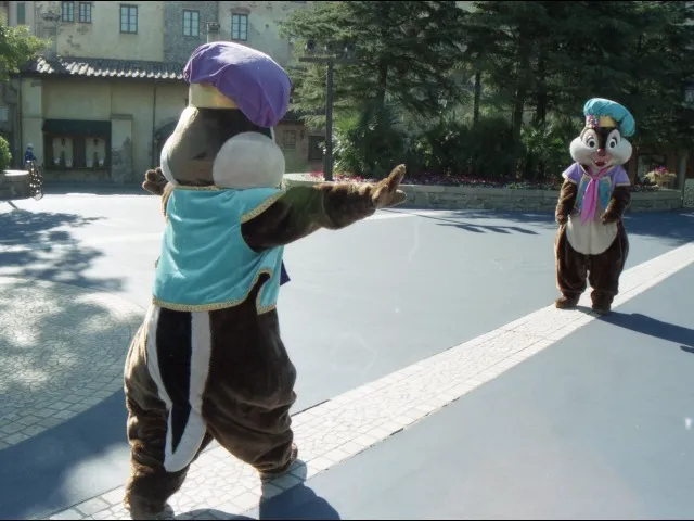 チップとデール（エントランス）