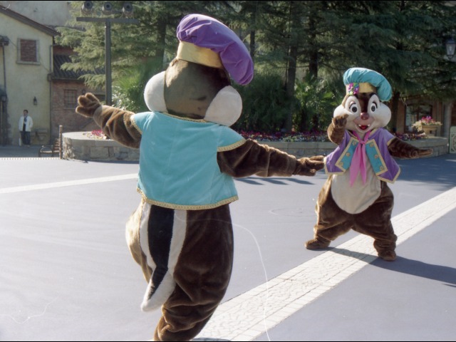 チップとデール（エントランス）