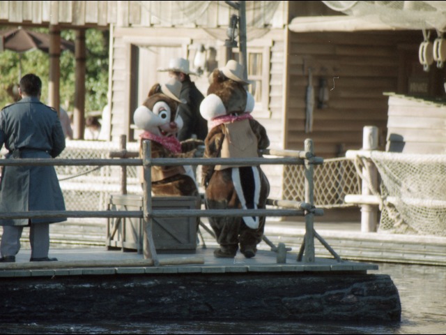 デールとチップ（ウエスタンランド）