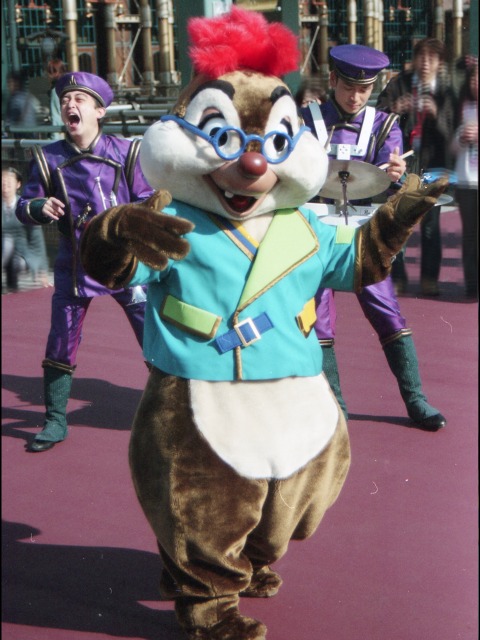 デール（ディスカバリー・ミュージック・トゥループ）