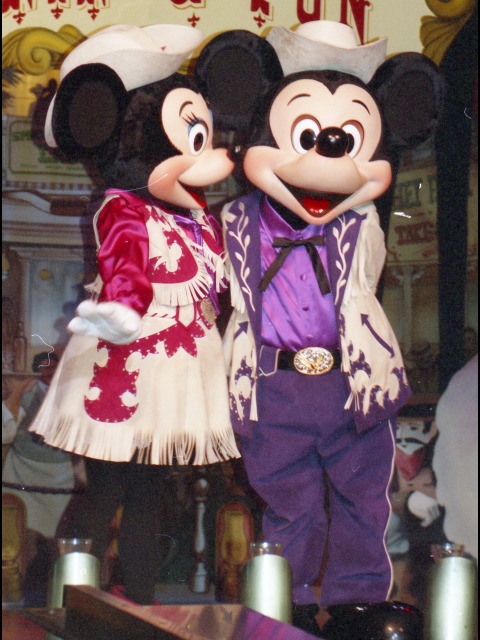 ミニーとミッキー（スルーフットスーのダイニング＆ファン）