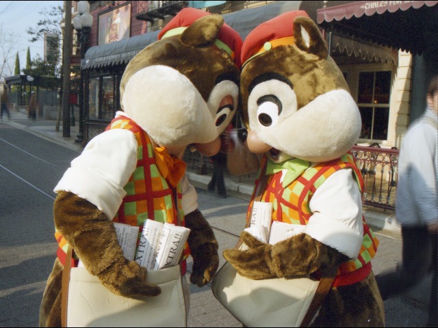 デールとチップ（アメリカンウォーターフロント）