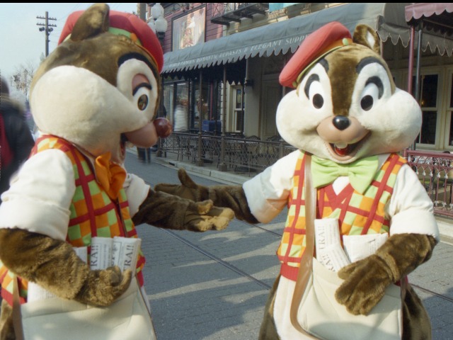 デールとチップ（アメリカンウォーターフロント）