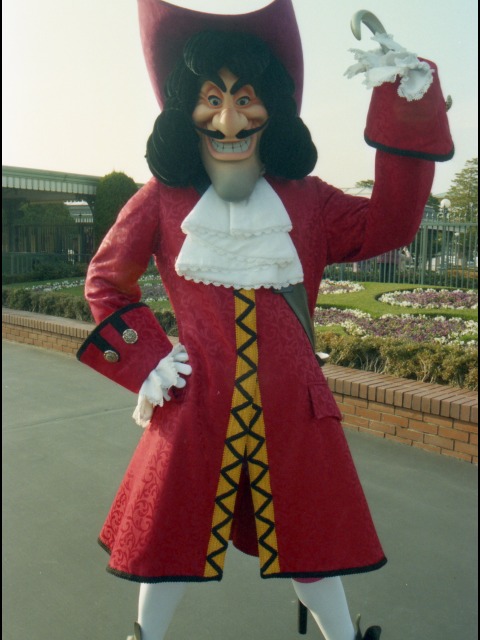 フック船長（エントランス）