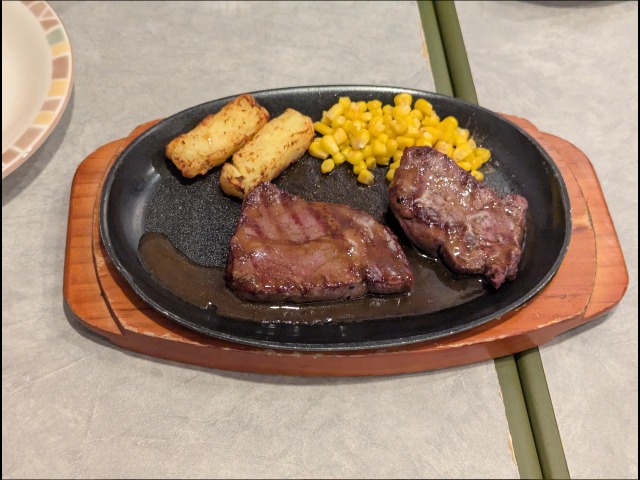 ビーフステーキ（サイゼリヤ）