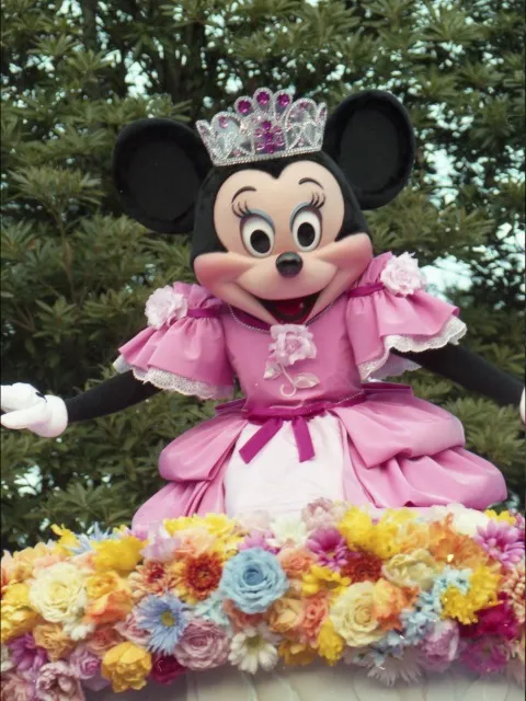ミニーマウス(ディズニー・プリンセス・プロセッション“ブーケ・オブ・ラブ”)