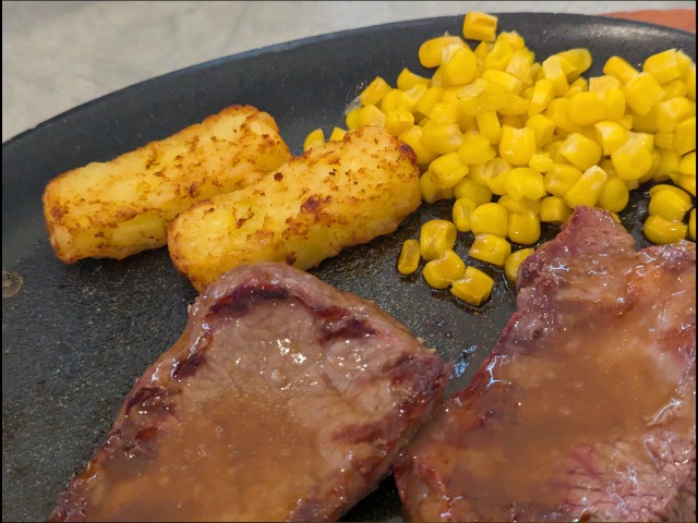 ビーフステーキ 付け合わせ（サイゼリヤ）