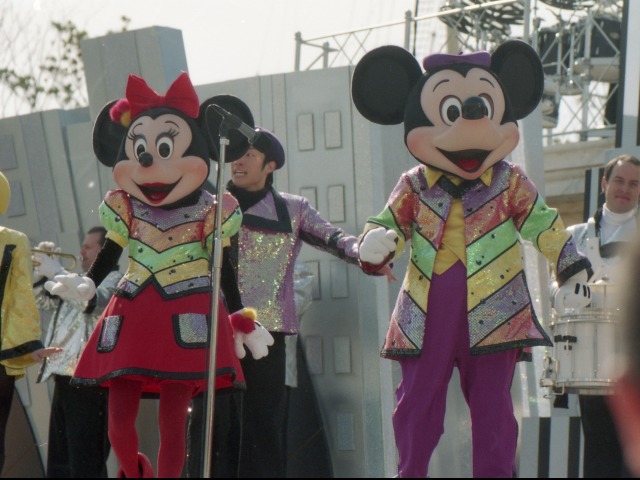 ミニーとミッキー（ディズニー・リズム・オブ・ワールド2005）