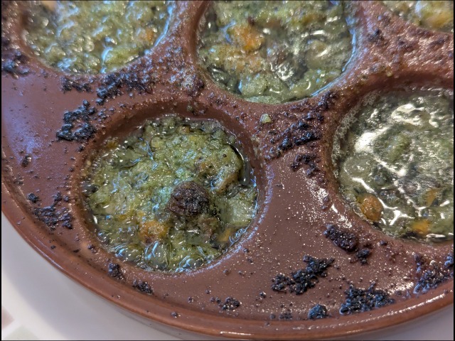 エスカルゴのオーブン焼き アップ（サイゼリヤ）