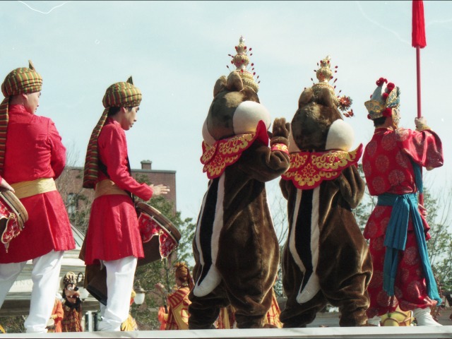 デールとチップ（ディズニー・リズム・オブ・ワールド2005）