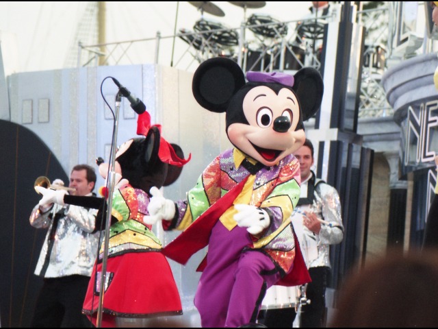 ミニーとミッキー（ディズニー・リズム・オブ・ワールド2005）