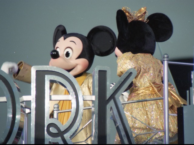 ミッキーとミニー（ディズニー・リズム・オブ・ワールド2005）