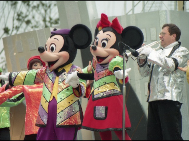 ミッキーとミニー（ディズニー・リズム・オブ・ワールド2005）