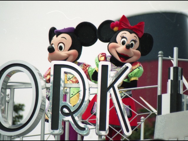 ミッキーとミニー（ディズニー・リズム・オブ・ワールド2005）