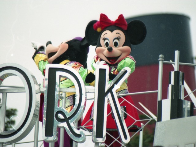 ミッキーとミニー（ディズニー・リズム・オブ・ワールド2005）