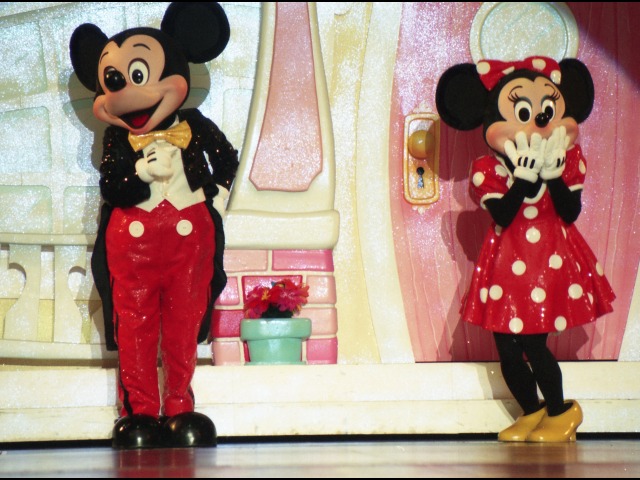 ミッキーとミニー（ワンマンズ・ドリームⅡ－ザ・マジック・リブズ・オン）