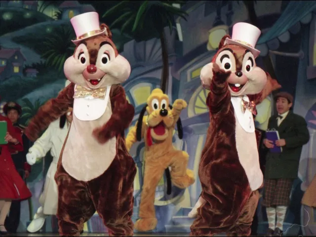 デールとチップ（ワンマンズ・ドリームⅡ－ザ・マジック・リブズ・オン）