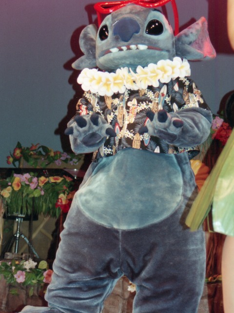 スティッチ（リロのルアウ＆ファン）