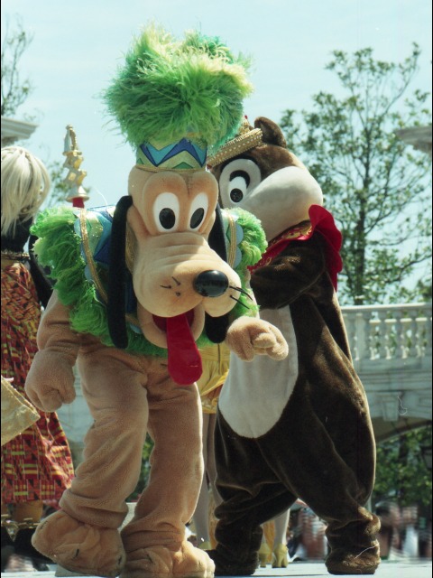 プルートとチップ（ディズニー・リズム・オブ・ワールド2005）