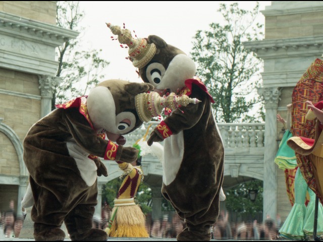 デールとチップ（ディズニー・リズム・オブ・ワールド2005）