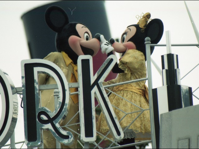 ミッキーとミニー（ディズニー・リズム・オブ・ワールド2005）