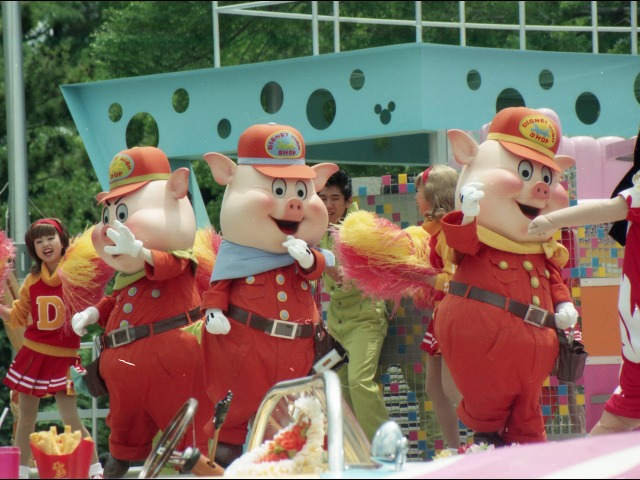 プラクティカル、フィドラー、ファイファー（ディズニー・ロック・アラウンド・ザ・マウス）