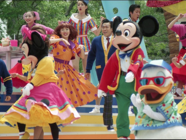 ミニー、ミッキー、ドナルド（ディズニー・ロック・アラウンド・ザ・マウス）