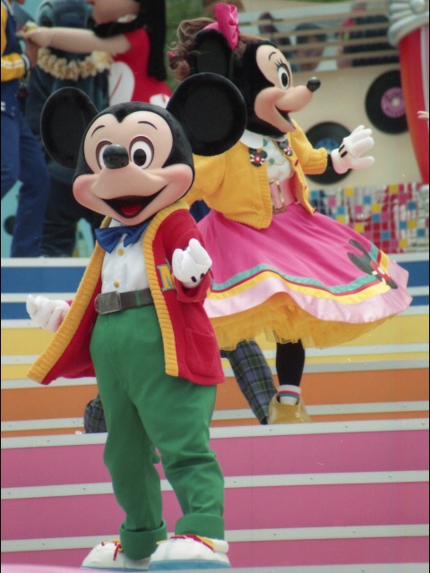 ミッキーとミニー（ディズニー・ロック・アラウンド・ザ・マウス）