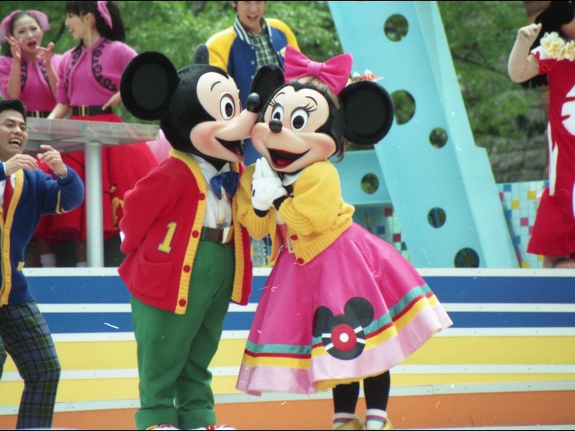 ミッキーとミニー（ディズニー・ロック・アラウンド・ザ・マウス）