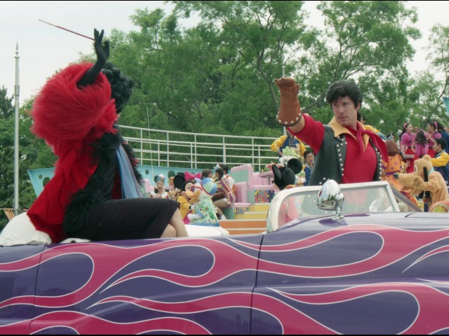 クルエラとガストン（ディズニー・ロック・アラウンド・ザ・マウス）