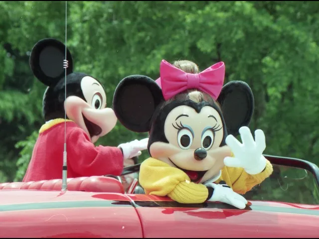 ミッキーとミニー（ディズニー・ロック・アラウンド・ザ・マウス）