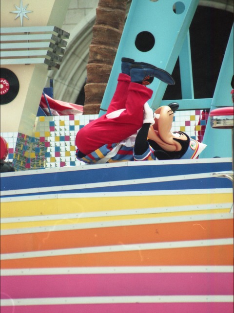 グーフィー（ディズニー・ロック・アラウンド・ザ・マウス）