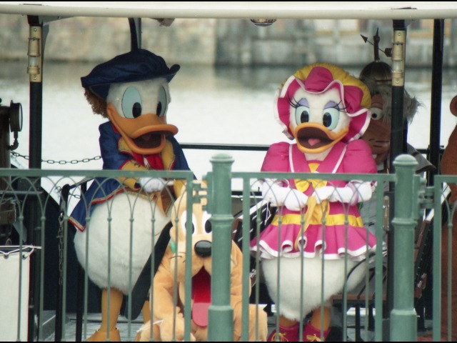 ドナルドとデイジー（ミート＆スマイル）