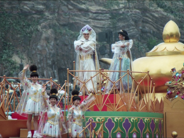 アラジンとジャスミン（アラジンのホールニューワールド）