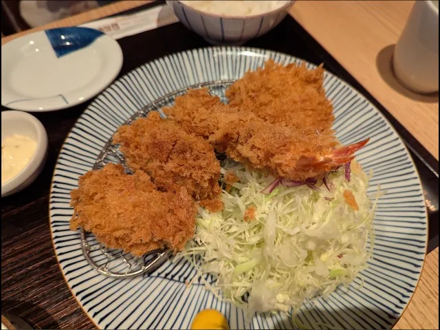 かき盛合せ御飯 かつ皿(とんかつ 和幸)