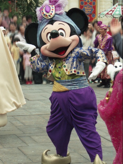 ミッキーマウス（アラジンのホールニューワールド）